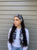 Retro floral blue skinny scarf